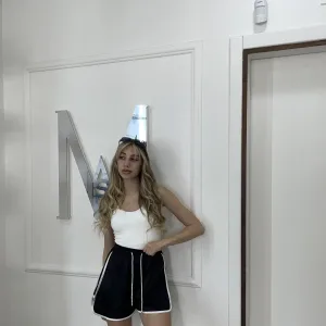 Pantaloncino nero