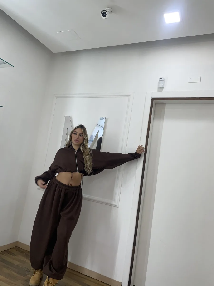 Tuta regolabile cioccolato