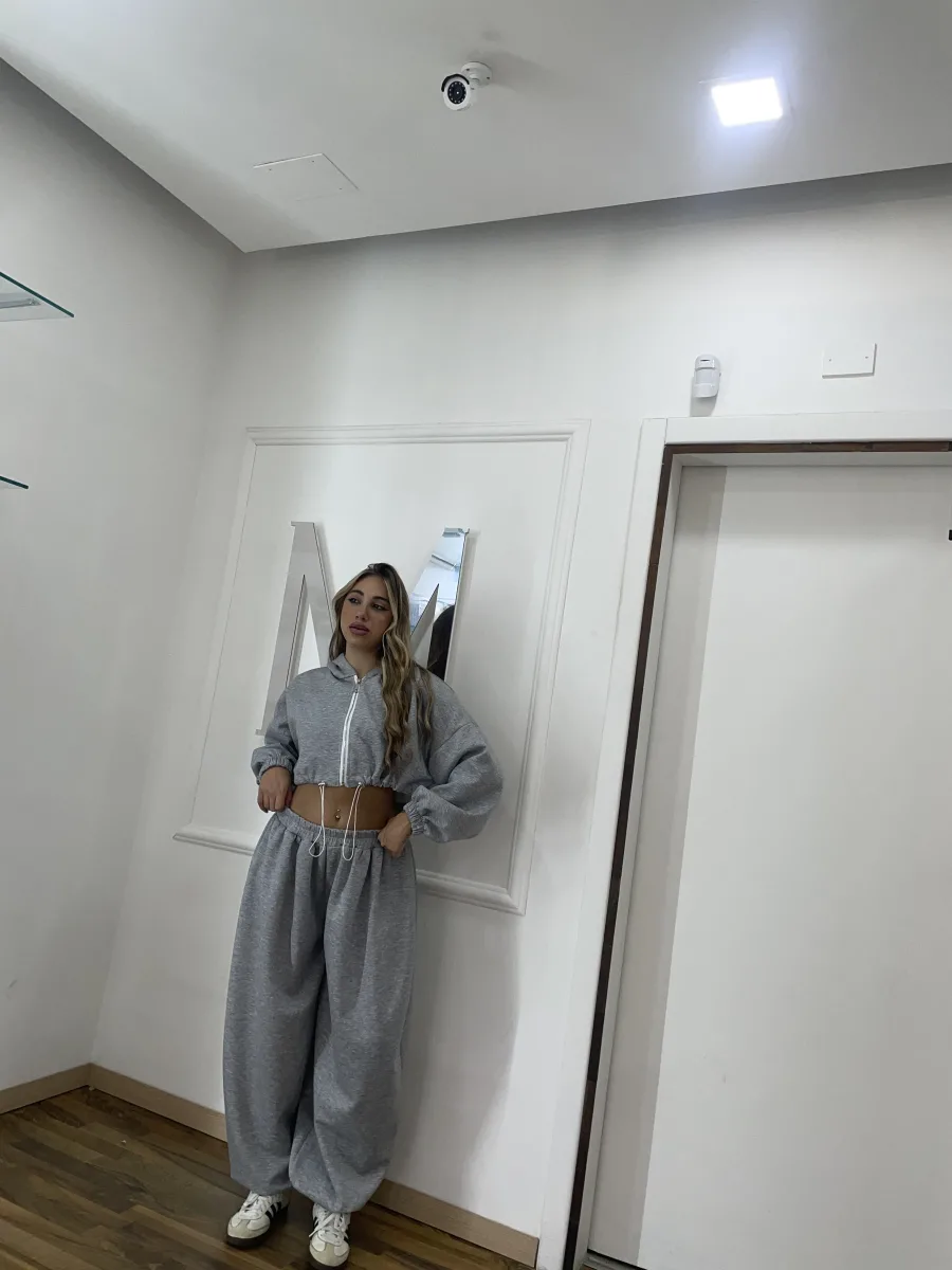 Tuta grigia regolabile