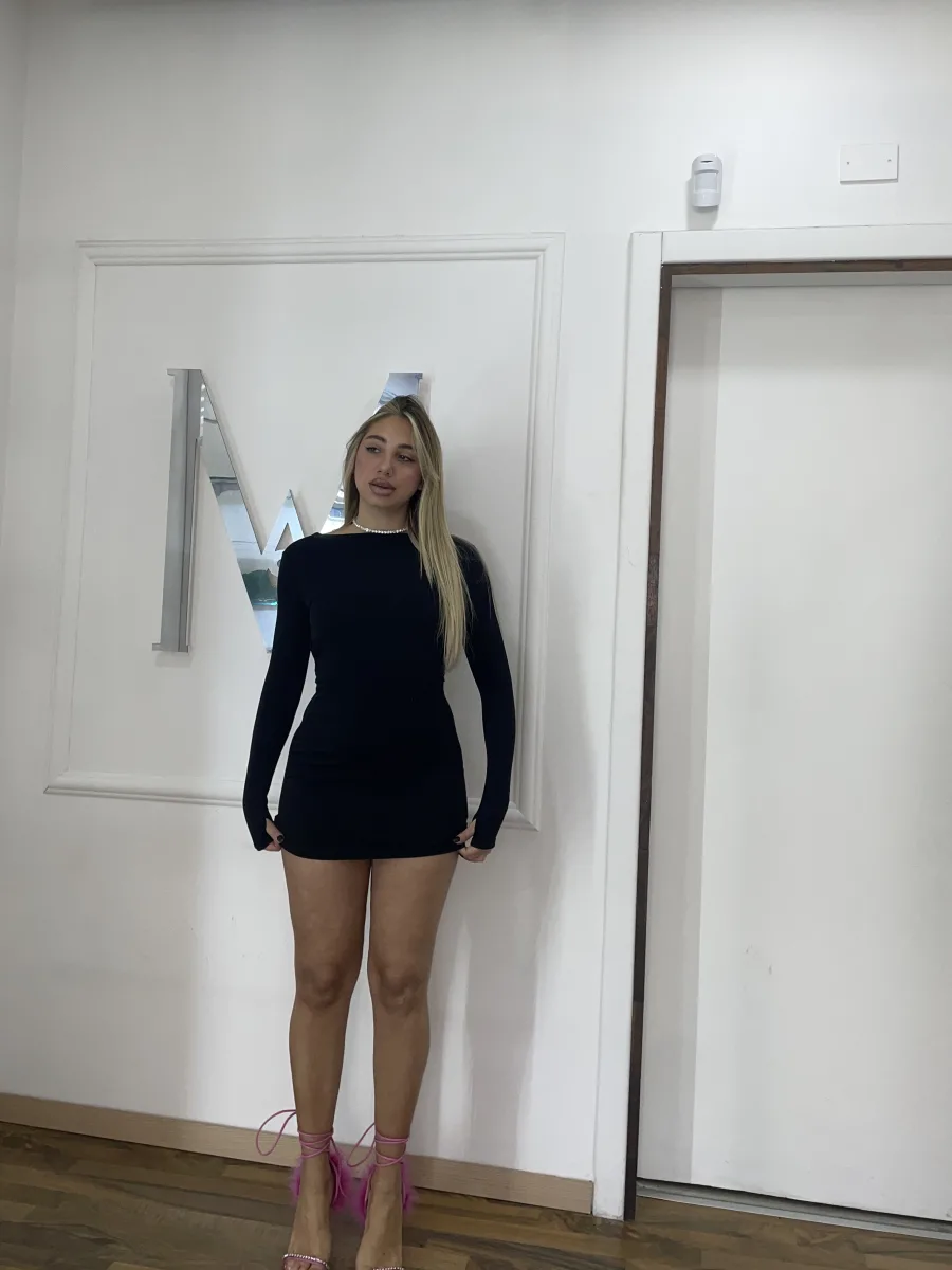 Vestitino con schiena scoperta