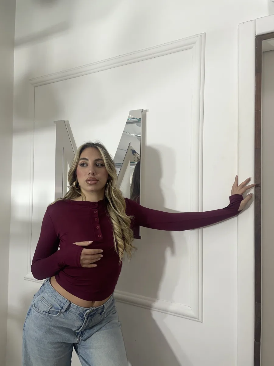 Maglia Basic con Bottoni Bordeaux