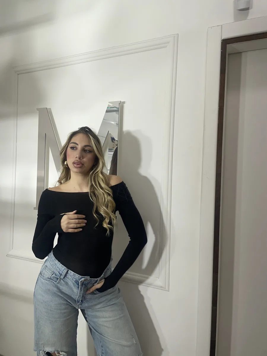 Body semitrasparente nero