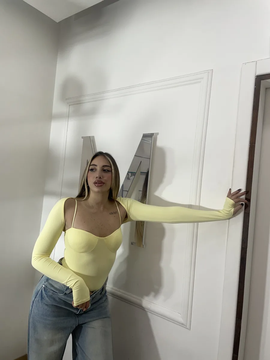 Body con Coprispalle Giallo