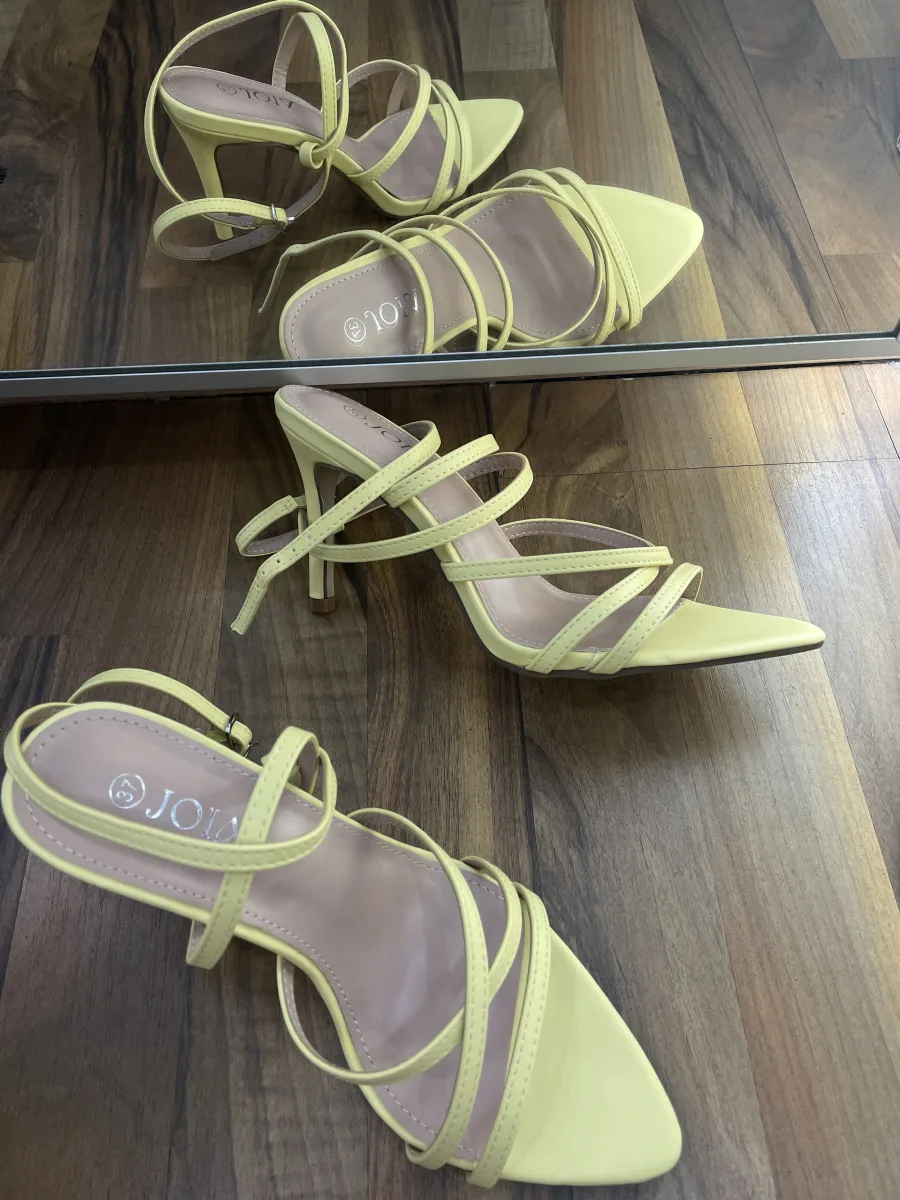 Tacco giallo pastello