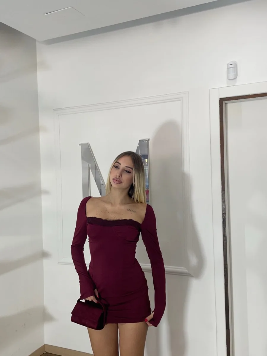 Dress dettaglio pizzo bordeaux